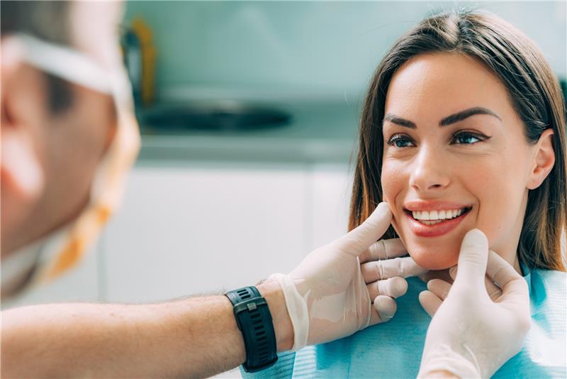 Difference between aesthetic and cosmetic dentistry